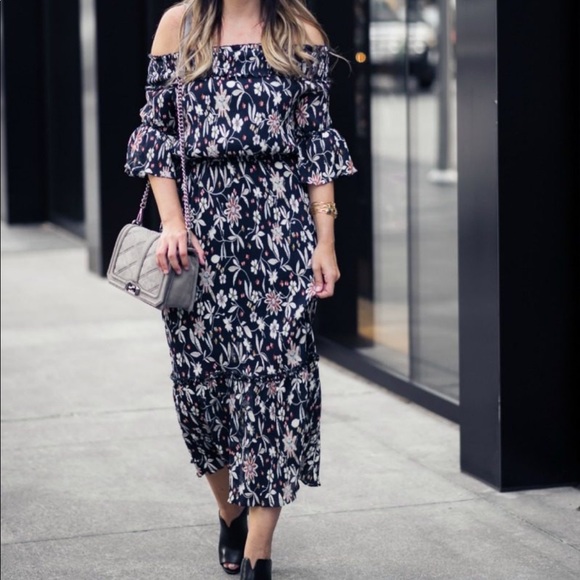 —-Chelsea off the shoulder long dress - Picture 4 of 8